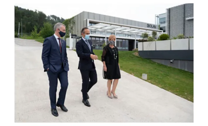 El Lehendakari Iñigo Urkullu y la Consejera de Desarrollo Económico e Infraestructuras, Arantxa Tapia, visitaron las nuevas instalaciones de BIOLAN
