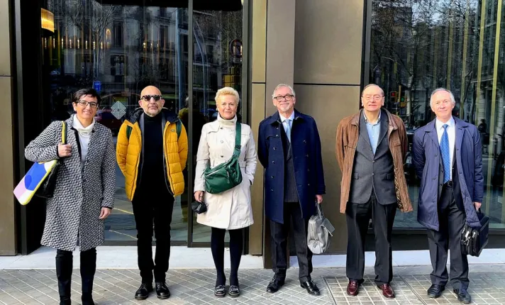 Nanoligent, cierra su primera ronda de financiación con 1 millón de euros. En la imagen, de izquierda a derecha:  Montserrat Cano (CEO de Nanoligent), Antoni Villaverde (IIB-UAB), Esther Vázquez (IIB-UAB), Michele Marzola (IAB), Ramón Mangues (IIB Sant Pau) y Manuel Rodríguez Mariscal (Presidente de Nanoligent).