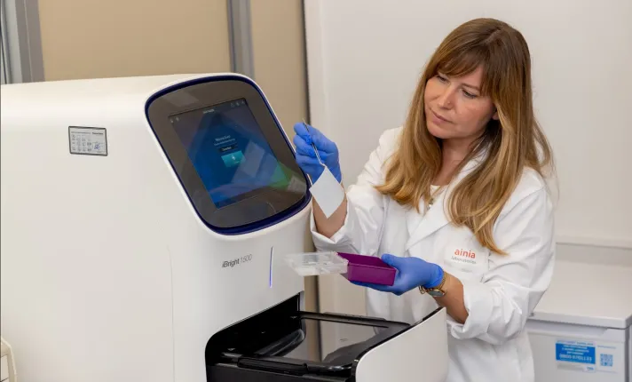 Paloma Juárez, doctora en biotecnología por la Universidad Politécnica de Valencia y técnico del departamento de Biotecnología Industrial de AINIA