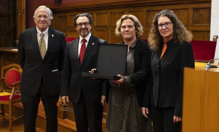 Meritxell Teixidó, actual consejera delegada de Gate2Brain, durante el acto de entrega de los premios (Foto: UB).