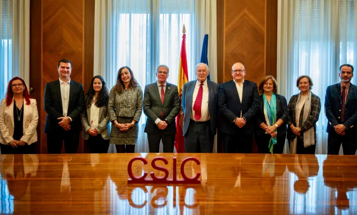 Foto del acuerdo entre la FHT y CSIC