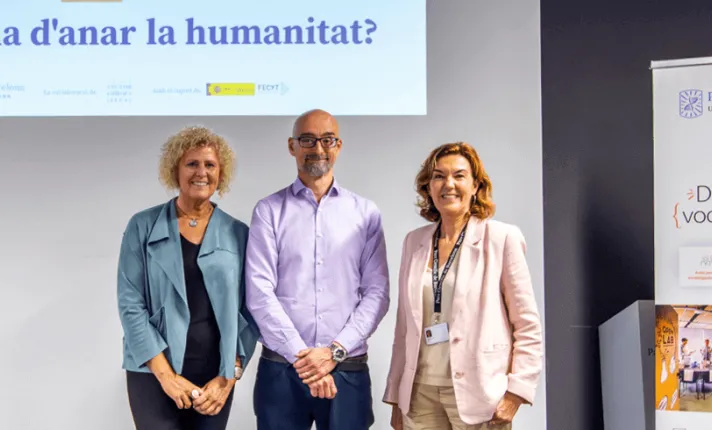 De izquierda a derecha, Núria Terribas, Salvador Macip y Maria Terrades. Imagen / PCB.