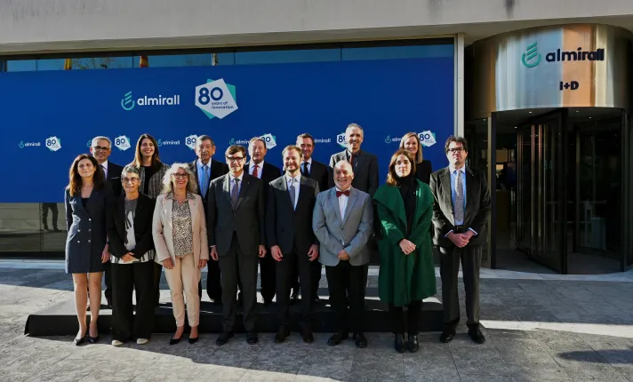 80 aniversario almirall 