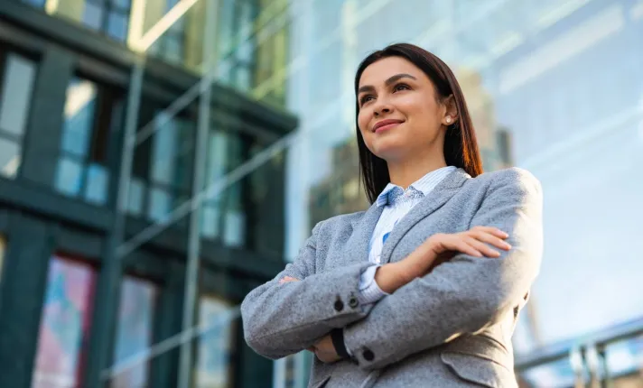 Mujer representando el liderazgo empresarial