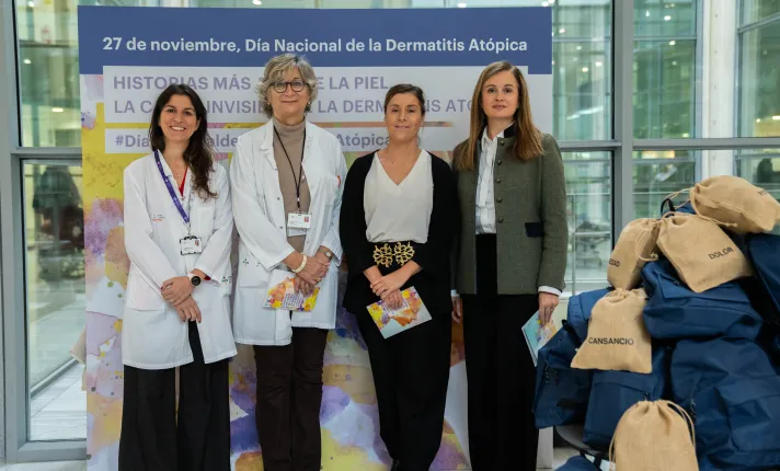 Equipo de Almirall en el día mundial de la Dermatitis