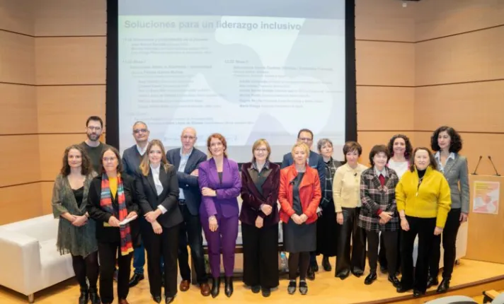 Ponentes de la jornada Soluciones para un liderazgo inclusivo, en el Auditorio del CNIO