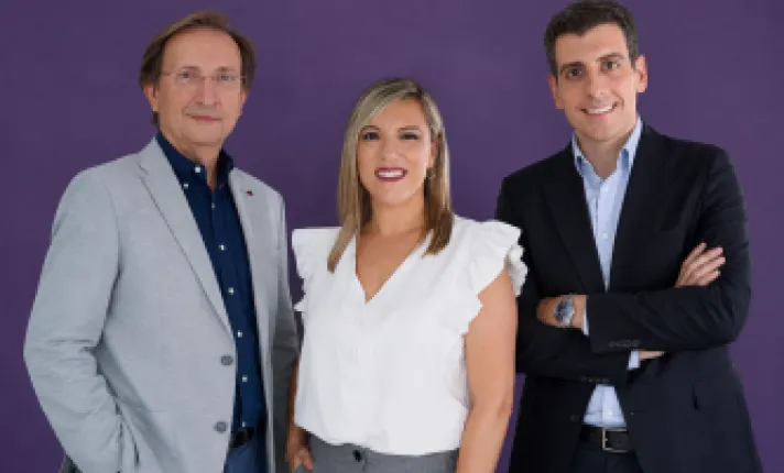 Foto de Professor Carlos Simón de iPremom, Pierre Socha de Amadeus y Guillem Masferrer de Asabys