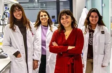 De izquierda a derecha: Aina Ximelis, Irene Delgado, Judit Camargo y Laura Ayneto (Foto: Parque Científico de Barcelona)