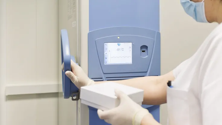 La vacuna española MTBVAC es una nueva vacuna contra la tuberculosis que se está desarrollando con doble propósito