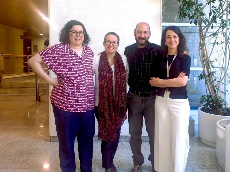 En los extremos, las investigadoras del CNIO María Currás y Bruna Calsina. Entre ellas, Juana María Cano, del Hospital General Universitario de Ciudad Real, y Rafael Morales, del Hospital Universitario La Mancha Centro.