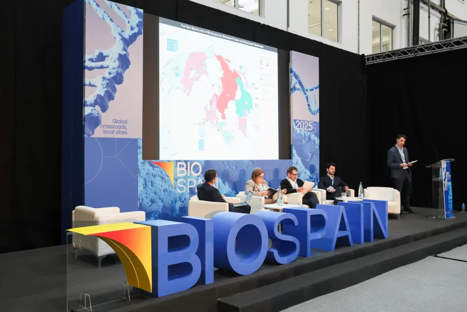 Sesión celebrada en BIOSPAIN 2025 para presentar el mapa de AseBio sobre la geopolítica de la biotecnología